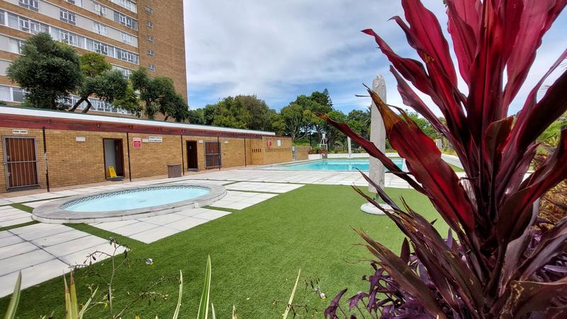 1 Bedroom Property for Sale in Loevenstein Western Cape